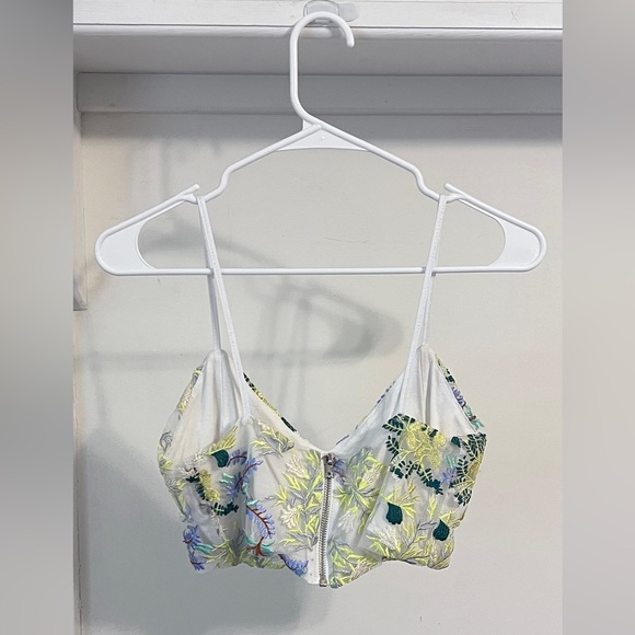 FINAL PRICE Urban Outfitters Embroidered Cropped Top - Picture 3 of 5